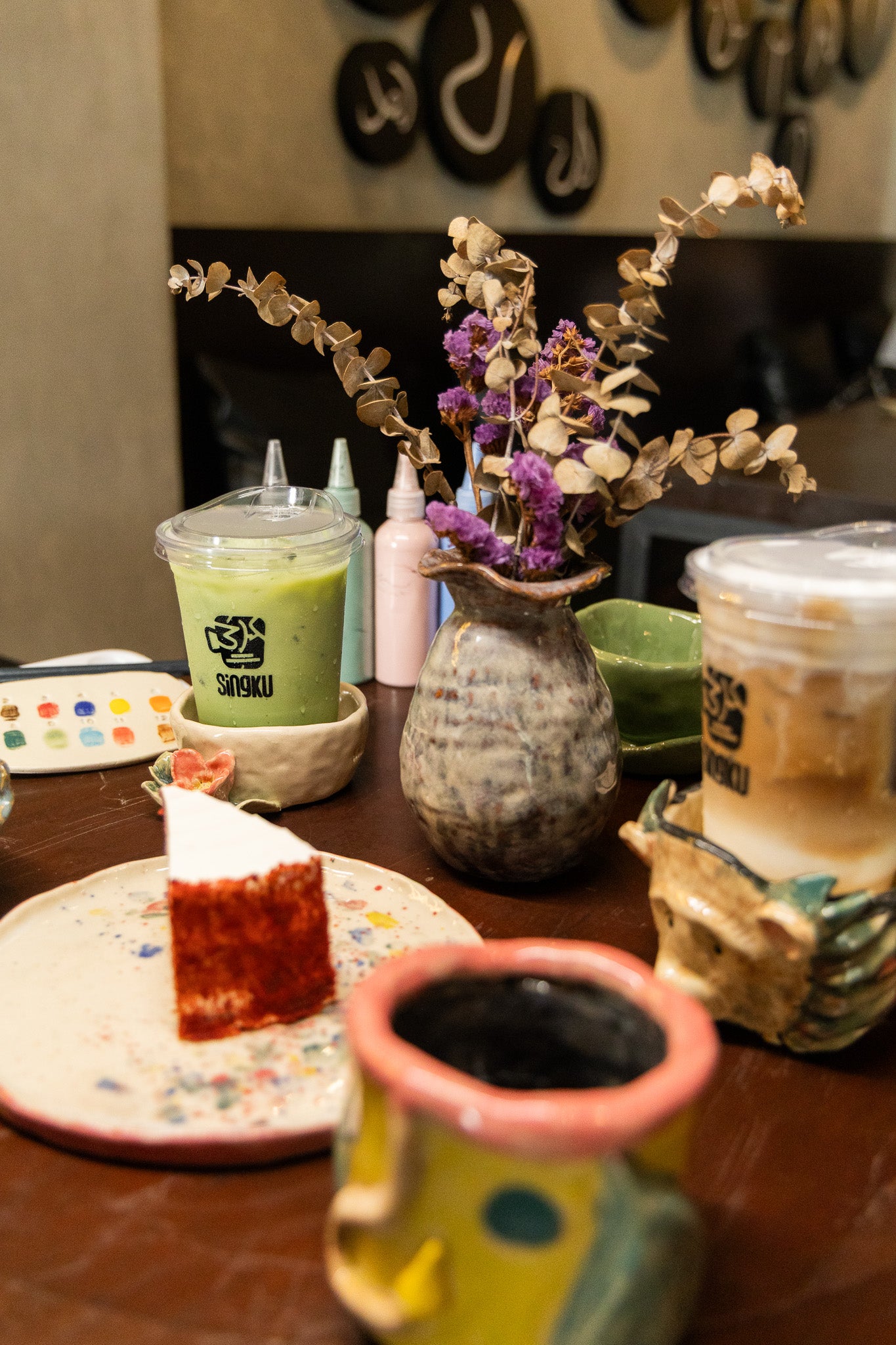 Pottery at Singku Cafe